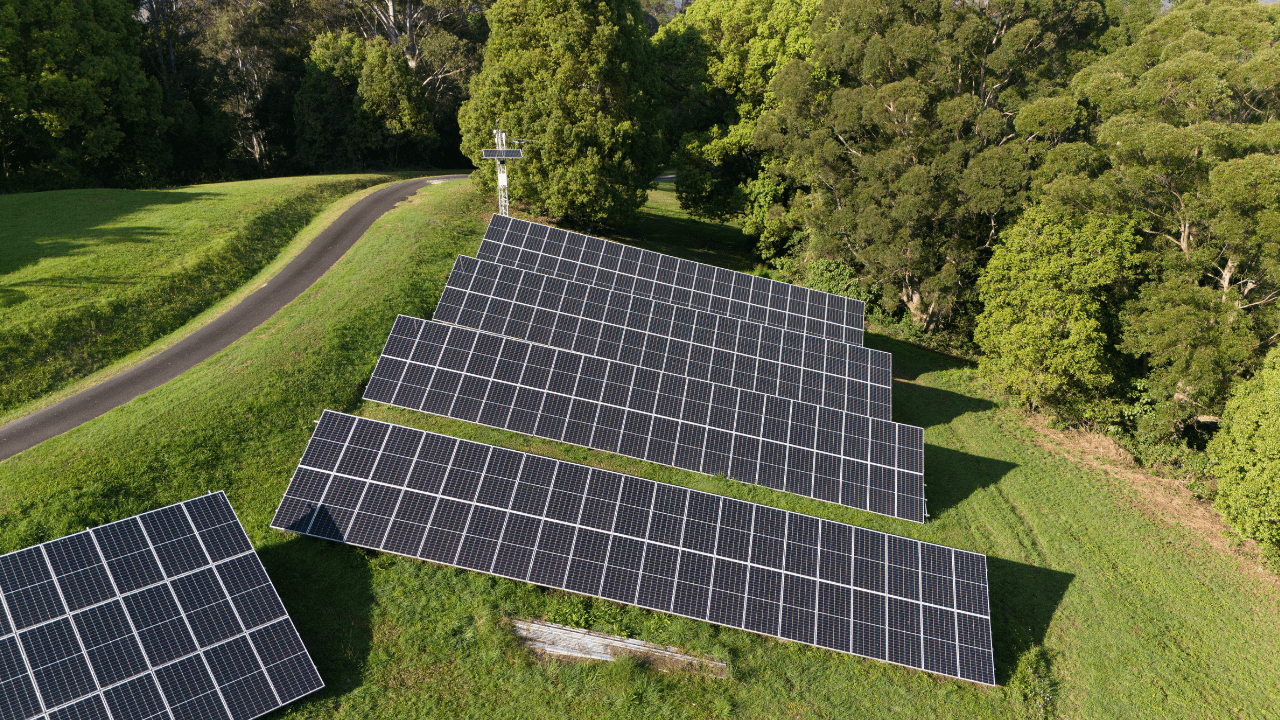 Load video: South Kempsey Solar Video
